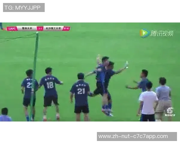 足球双龙齐飞扬激情碰撞成就绿茵传奇之路 足球双龙齐飞扬激情碰撞成就绿茵传奇之路